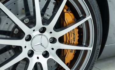 Mercedes-Benz SLS AMG 26