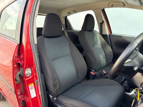 Toyota Yaris 1.3 Yaris TR VVT-i 5dr 15