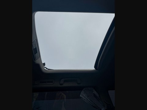 Toyota Alphard Sunroof 8 Seater 52