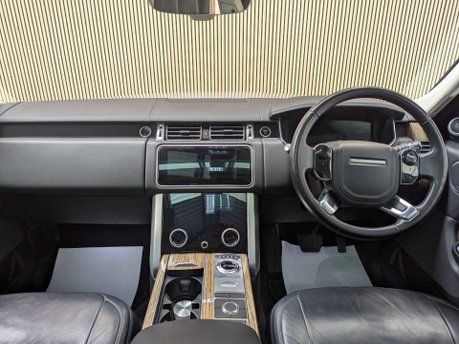 Land Rover Range Rover 3.0 Range Rover Vogue SE SDV6 Auto 4WD 5dr 2