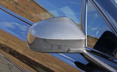 Aston Martin Vanquish Carbon Edition 6