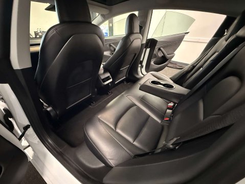 Tesla Model 3 Model 3 Long Range AWD 4WD 4dr 40