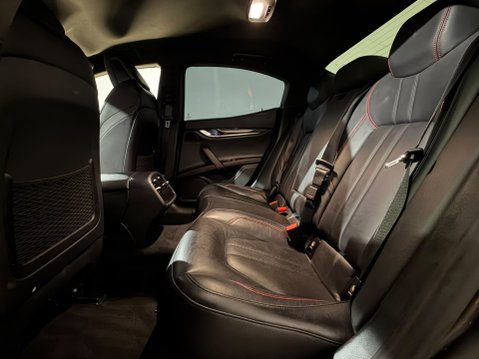 Maserati Ghibli DV6 19