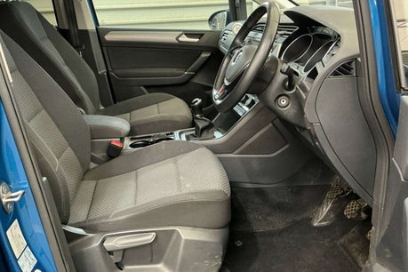 Volkswagen Touran 2.0 TDI SE MPV 5dr Diesel Manual Euro 6 (s/s) (150 ps) 9
