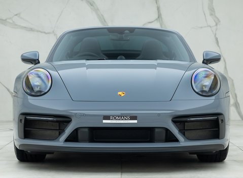 Porsche 911 Targa 4 GTS (992) 29