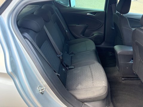 Vauxhall Astra 1.4T SRI NAV 7