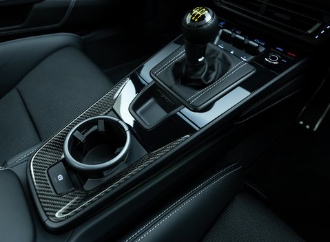 Porsche 911 GT3 Touring (992) 20