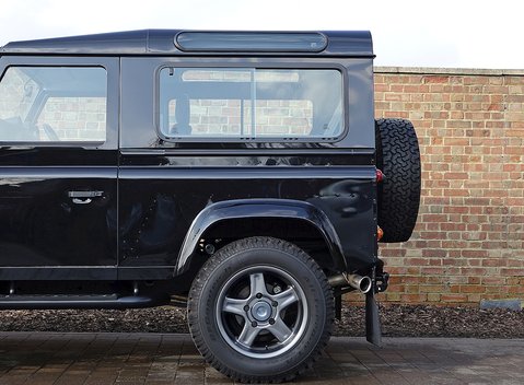 Land Rover Defender T40 8