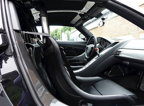 Porsche Carrera GT 22