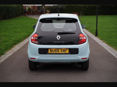 Renault Twingo 1.0 SCe Play Euro 6 5dr 11