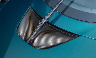 Aston Martin Valkyrie 35