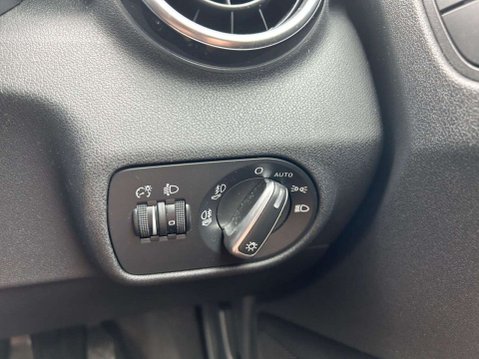 Audi A1 1.6 TDI Sport Hatchback 3dr Diesel Manual Euro 5 (s/s) (105 ps) 33