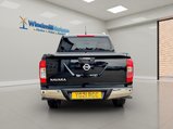 Nissan Navara 2.3 dCi Tekna Auto 4WD Euro 6 4dr 9
