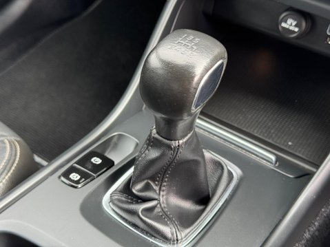 Volvo XC40 2.0 D3 Inscription Euro 6 (s/s) 5dr 32