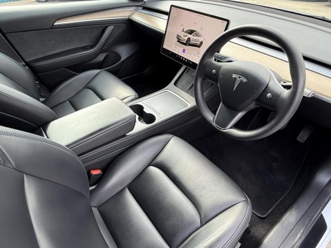 Tesla Model 3 Saloon 4dr Electric Auto RWD (241 bhp) 2