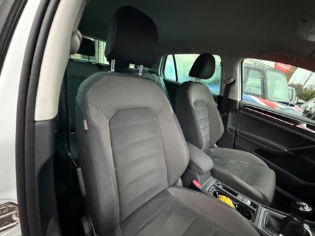 Volkswagen Golf GT TDI BLUEMOTION TECHNOLOGY 10