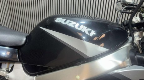 Suzuki GSXR 600 1999 SRAD GOOD RUNNING PROJECT BIKE 600CC SPORT 28