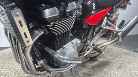 Suzuki GSX1400 2004 ONLY 15K OUTSTANDING CUSTOM CONDITION 1400CC MUSCLE BIKE 43