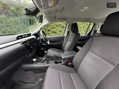 Toyota Hilux Active | 2.4 LT | AC | Sensors | Double Cab | 13