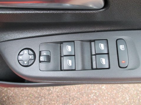 Vauxhall Corsa 1.2 Turbo SRi Euro 6 (s/s) 5dr 31
