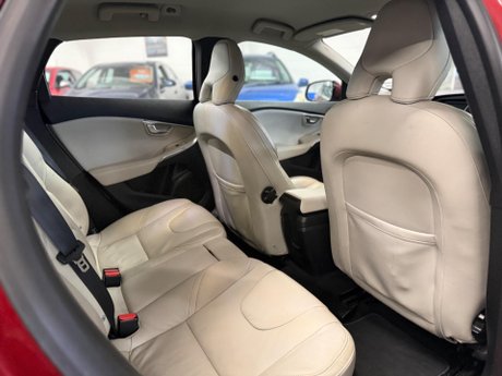 Volvo V40 1.6 T2 SE Euro 5 (s/s) 5dr 12