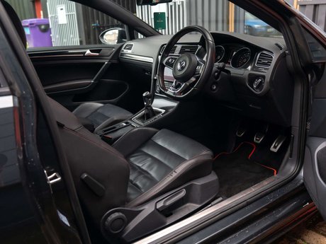 Volkswagen Golf 2.0 Golf GTi Performance 3dr 9