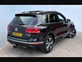 Volkswagen Touareg 3.0 Touareg V6 R-Line TDI BlueMotion Technology Auto 4WD 5dr 14