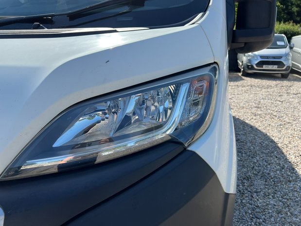 Peugeot Boxer MWB L2H2 Medium Roof 350 Air Con Nav EURO 6 NO VAT 21