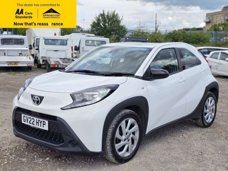 Toyota Aygo X 1.0 VVT-i Pure Hatchback 5dr Petrol x-shift Euro 6 (s/s) (72 ps) 3