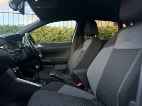 Volkswagen Polo 1.0 Polo R-Line TSi 5dr 35