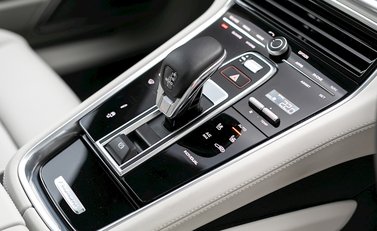 Porsche Panamera Turbo S E-Hybrid 21