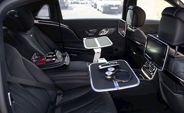 Mercedes-Benz M Class S600 16