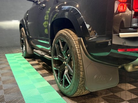 Land Rover Defender 3.0 D250 MHEV X-Dynamic S Auto 4WD Euro 6 (s/s) 3dr 38