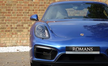 Porsche Cayman GTS 5