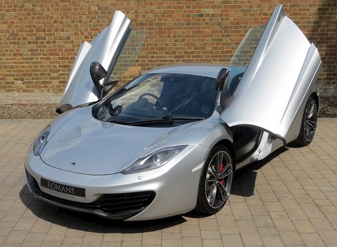 McLaren MP4-12C 4