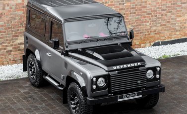 Land Rover Defender 90 Autobiography Edition 8