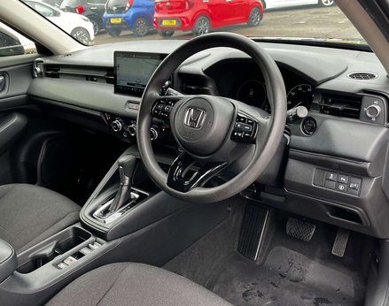 Honda HR-V 1.5 HR-V Elegance i-MMD CVT 5dr 17