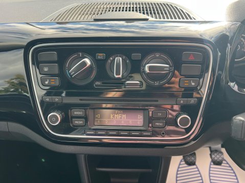 Volkswagen Up 1.0 High up! Euro 5 3dr 27