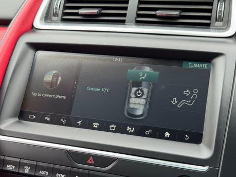 Jaguar E-Pace R-DYNAMIC HSE 33