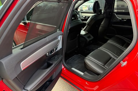 Volvo V90 D5 POWERPULSE R-DESIGN AWD 29