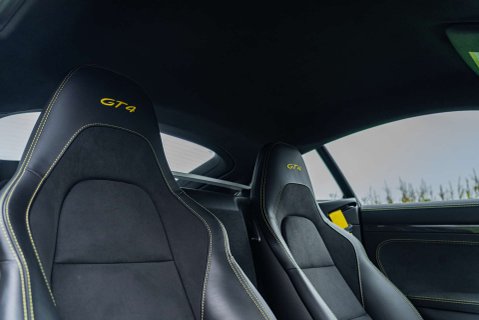Porsche 718 GT4 PDK 11