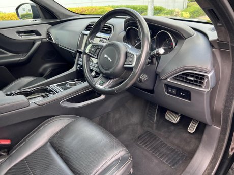 Jaguar F-Pace 2.0 D240 R-Sport Auto AWD Euro 6 (s/s) 5dr 18