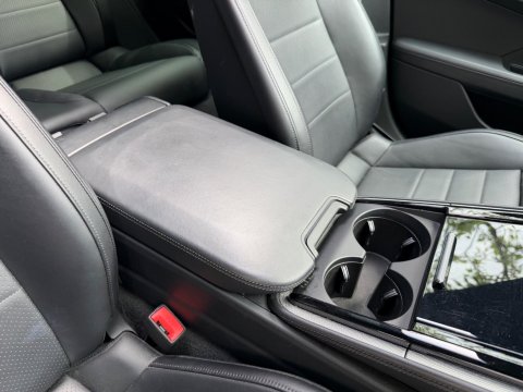 Porsche Panamera 4 PDK 30