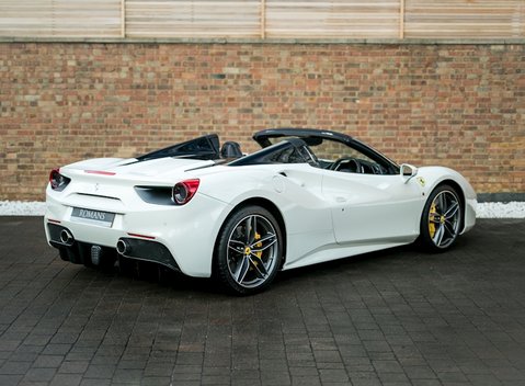 Ferrari 488 Spider 7