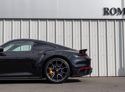 Porsche 911 (992) Turbo S 31