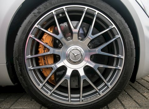 Mercedes-Benz Amg GT GT S 10