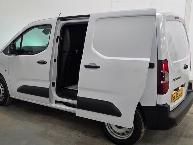Fiat Doblo Doblo Van L1 H1 Plus 1.5 MultiJet 100PS 8