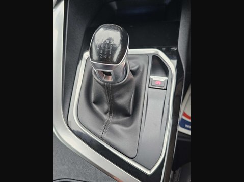 Peugeot 3008 1.6 3008 Allure Blue HDi S/S 5dr 22