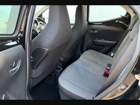 Toyota Aygo 1.0 Aygo X-Play TSS VVT-i 5dr 45