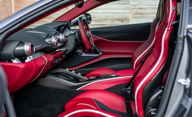 Ferrari 812 Superfast 13